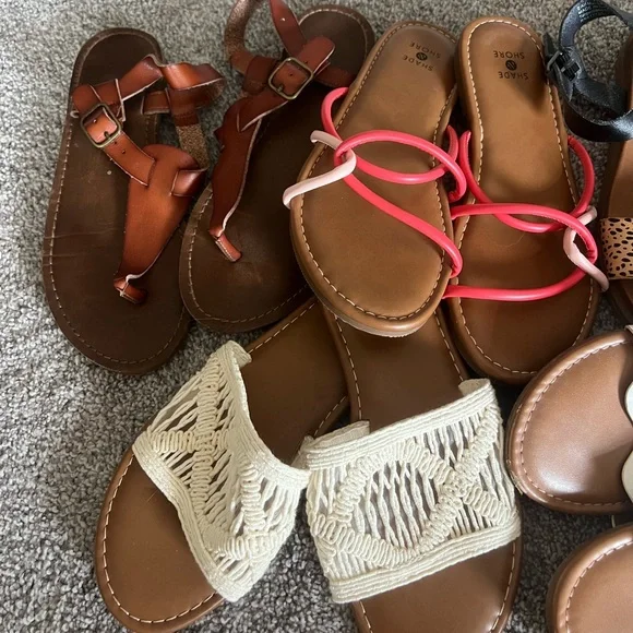 Women’s Sandals Lot - Picture 3 of 4